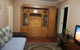1к Квартира біля метро Дарниця